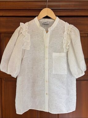 FRNCH Top White Size Medium Excellent Condition!
